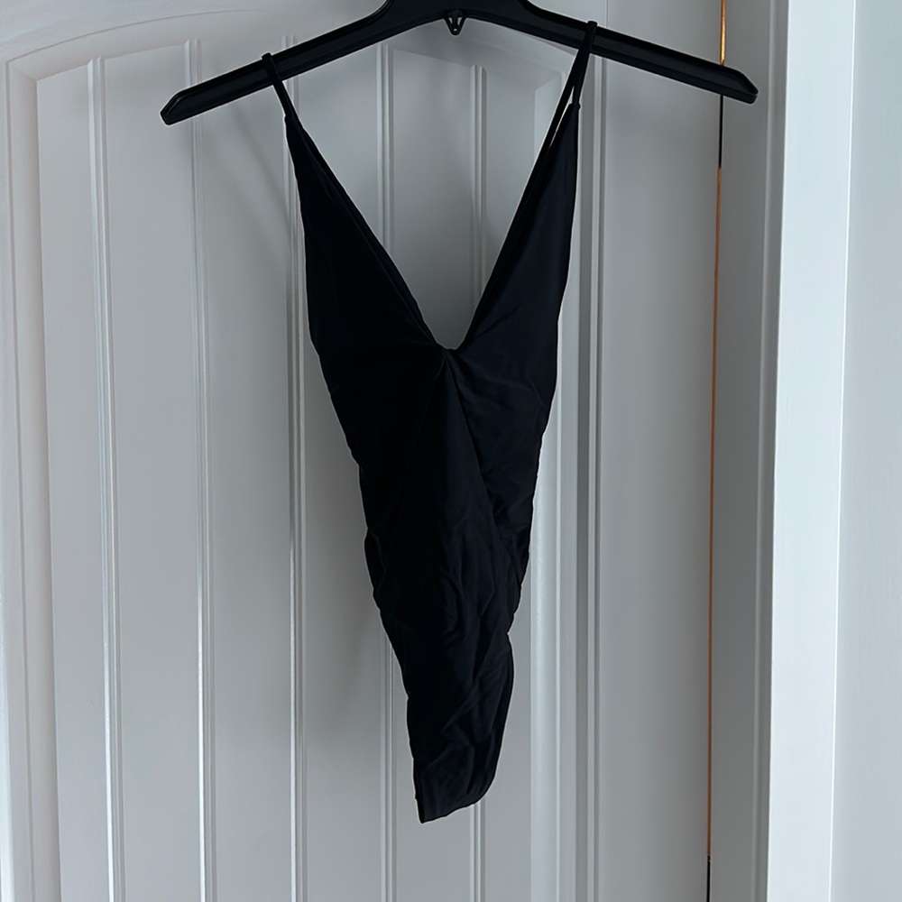High cut one piece, size medium, moulded cups